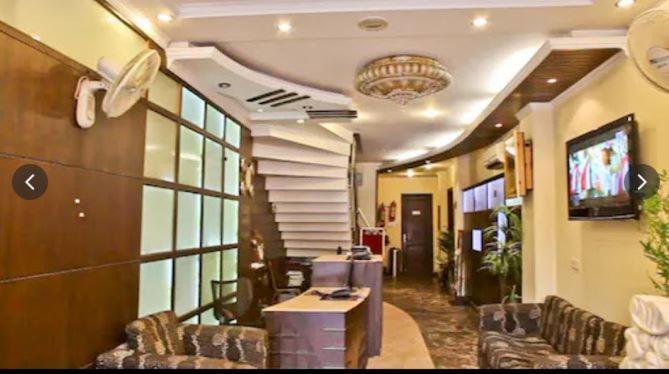 Tjs Royal Hotel Delhi  Buitenkant foto